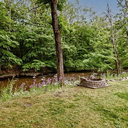 Cabin By The Creek With Private Creek Access Таннерсвілл Екстер'єр фото